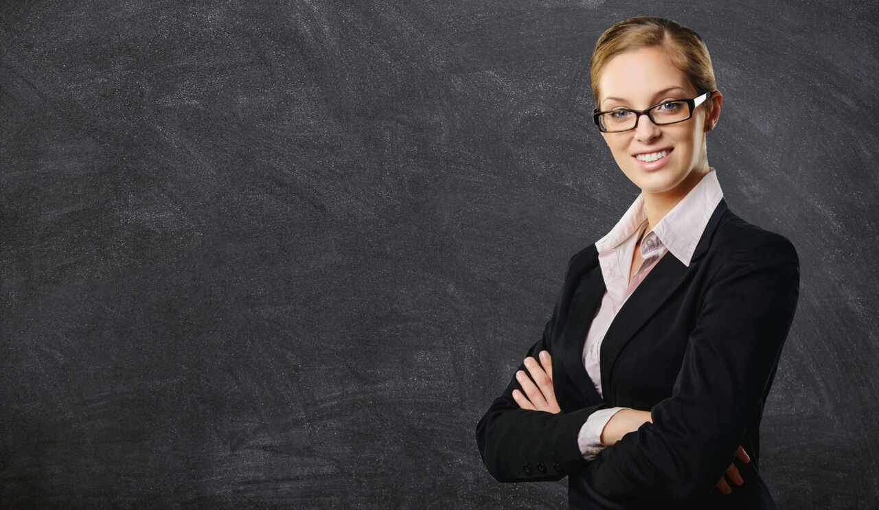 portrait-beautiful-dreaming-employee
